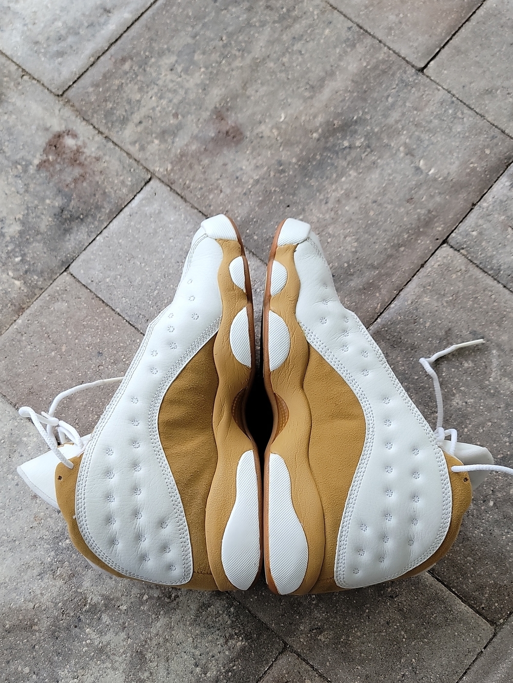 Air Jordan 13 Retro White and Wheat Sneakers Y Sz 7 Year 2004 - Picture 8 of 11